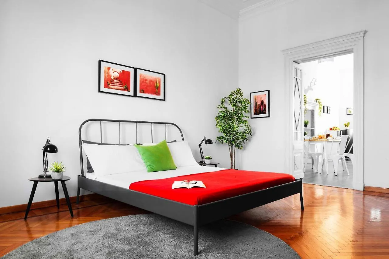 Hemeras Boutique Homes - 4 Design Homes In Milan Center