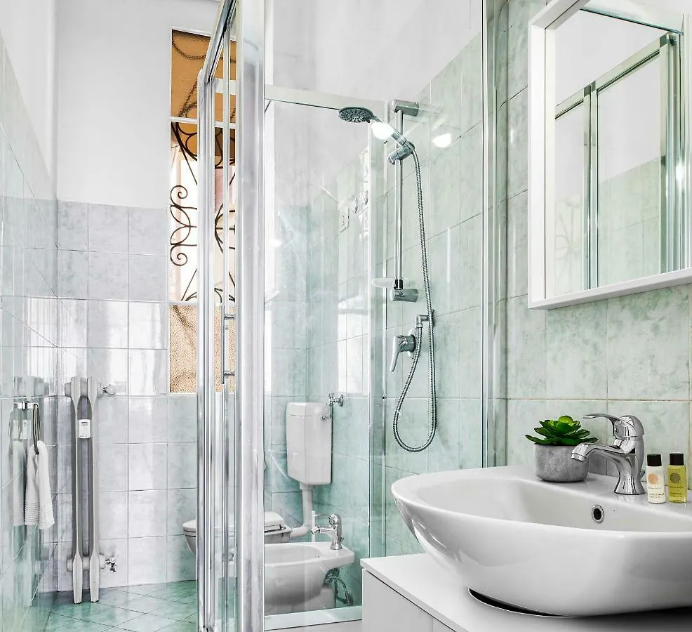 Hemeras Boutique Homes - 4 Design Homes In Milan Center Италия