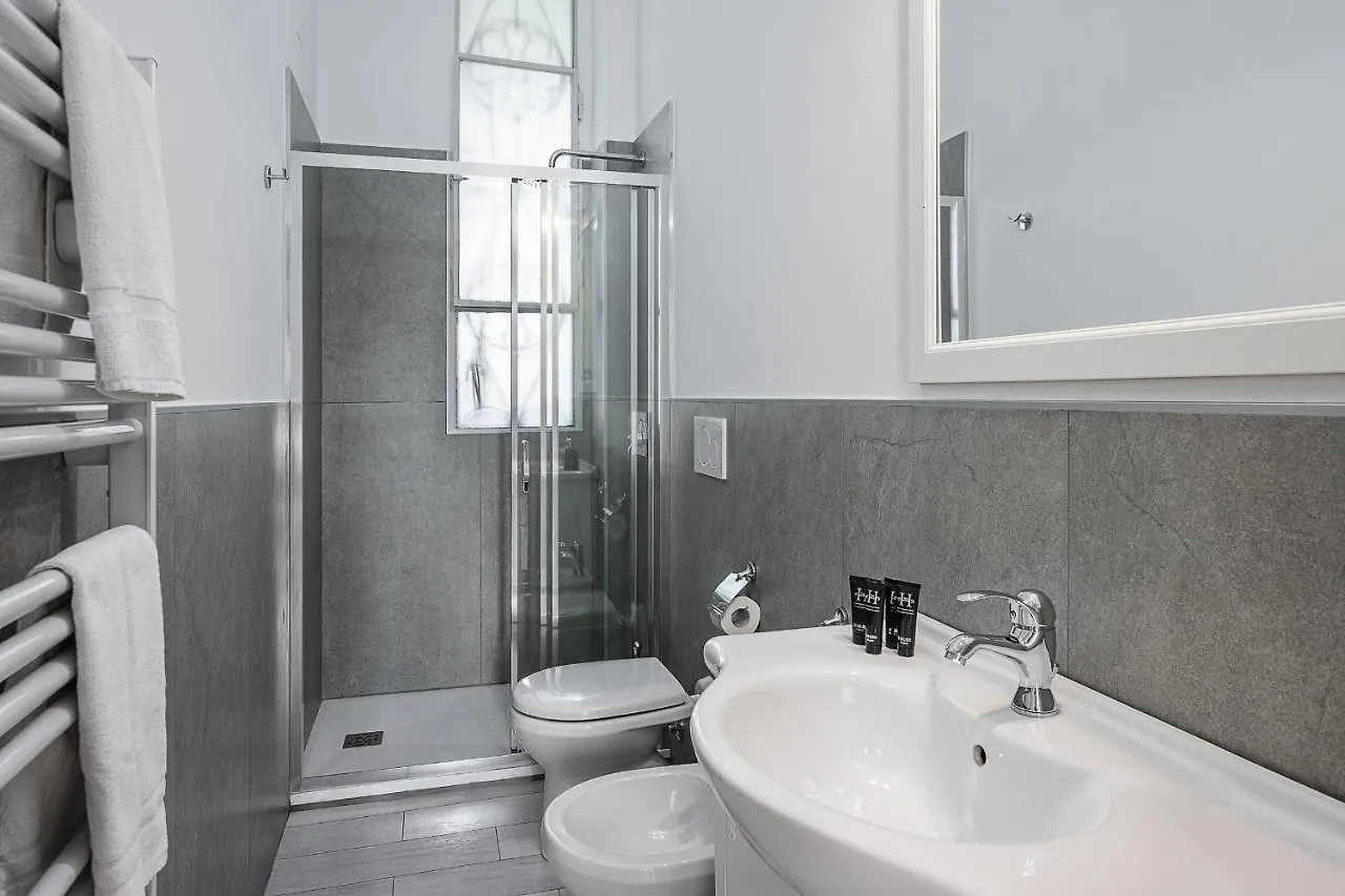 Hemeras Boutique Homes - 4 design homes in Milan center 0*,